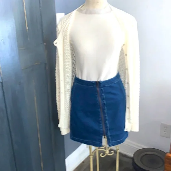 FREE PEOPLE stretch denim zip up mini - Picture 2 of 6